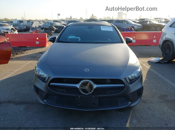 W1K3G4EB1NJ337861 2022 MERCEDES-BENZ A 220 Gray Widok zestawu wskaźników