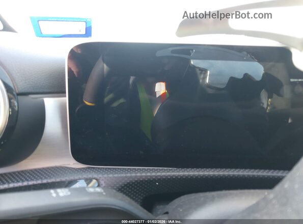 W1K3G4EB2LW047290 2020 MERCEDES-BENZ A 220 Black Հետևի նստատեղերի տեսք