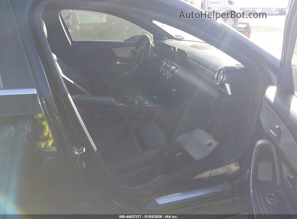 W1K3G4EB2LW047290 2020 MERCEDES-BENZ A 220 Black Սալոնի դիմացի տեսք