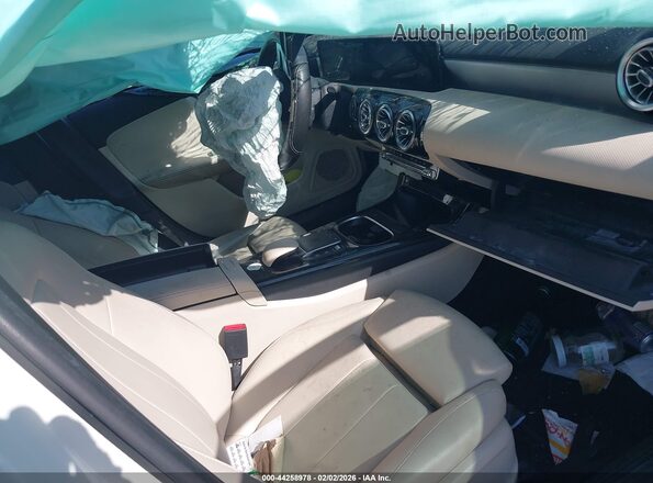 W1K3G4EB3MJ267861 2021 MERCEDES-BENZ A 220 White Front interior view