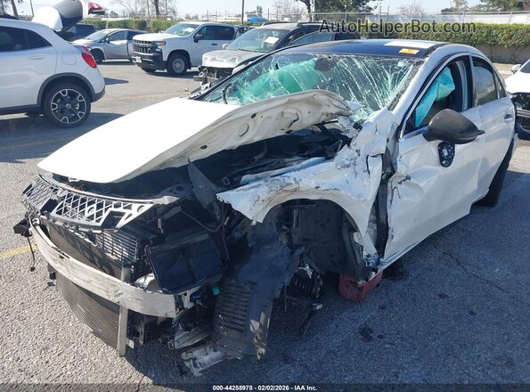 W1K3G4EB3MJ267861 2021 MERCEDES-BENZ A 220 White 