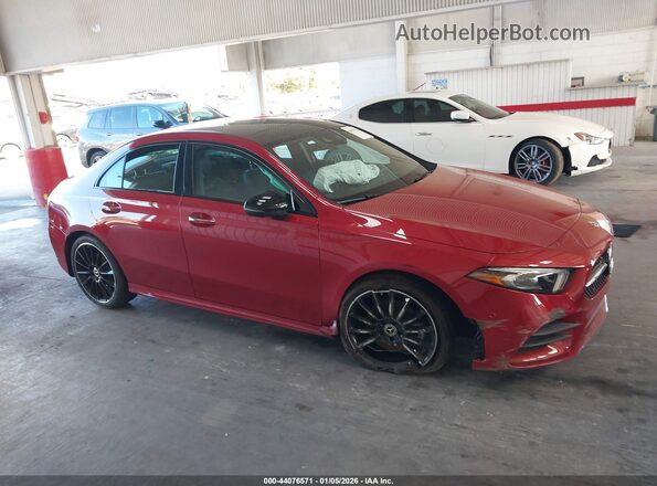 W1K3G4EB3MJ286118 2021 MERCEDES-BENZ A 220 Красный Вид задней части салона