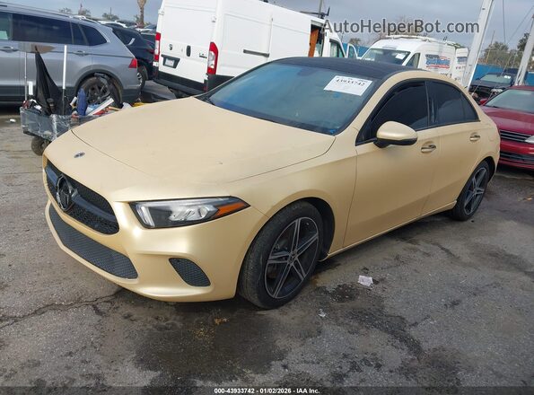 W1K3G4EB3NJ352362 2022 MERCEDES-BENZ A 220 Gold Front left