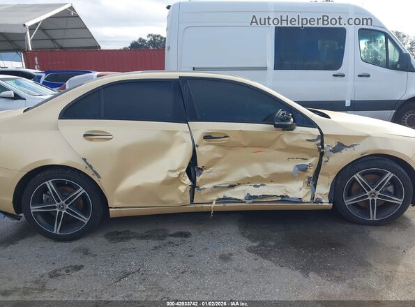 W1K3G4EB3NJ352362 2022 MERCEDES-BENZ A 220 Gold Rear interior view