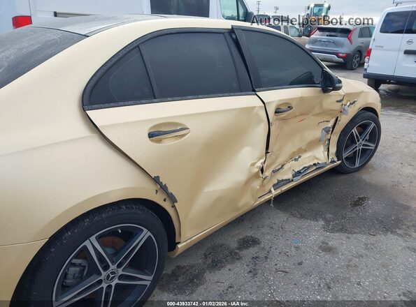 W1K3G4EB3NJ352362 2022 MERCEDES-BENZ A 220 Gold 