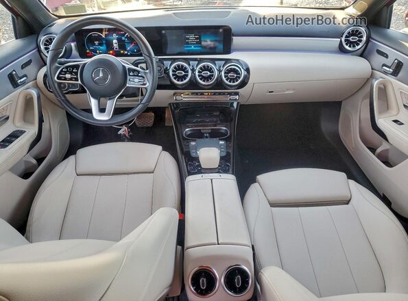 W1K3G4EB4MJ273412 2021 MERCEDES-BENZ A Красный Вид панели приборов