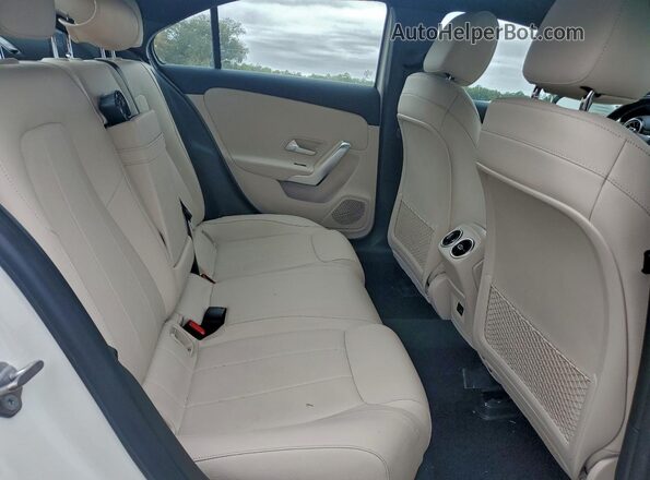 W1K3G4EB4MJ275256 2021 MERCEDES-BENZ A White 