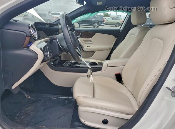 W1K3G4EB4MJ275256 2021 MERCEDES-BENZ A White 