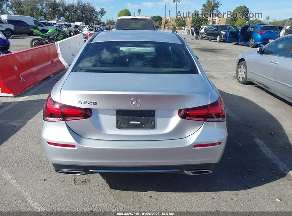 W1K3G4EB4MJ316162 2021 MERCEDES-BENZ A 220 Silver 