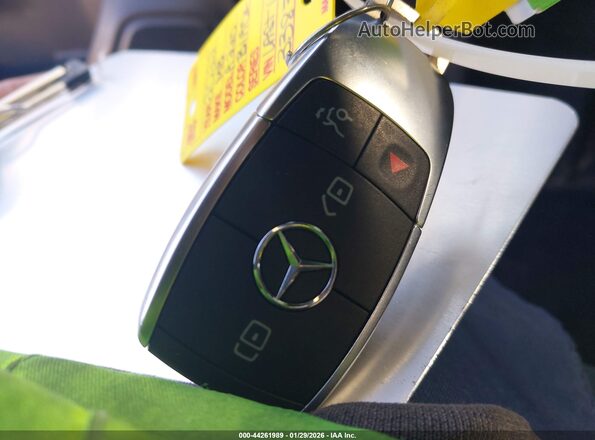 W1K3G4EB4NJ338762 2022 MERCEDES-BENZ A 220 Black Dashboard view