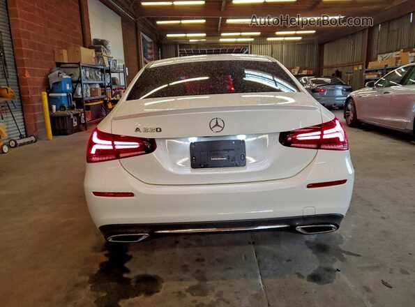 W1K3G4EB5NJ360334 2022 MERCEDES-BENZ A White უკანა ხედი
