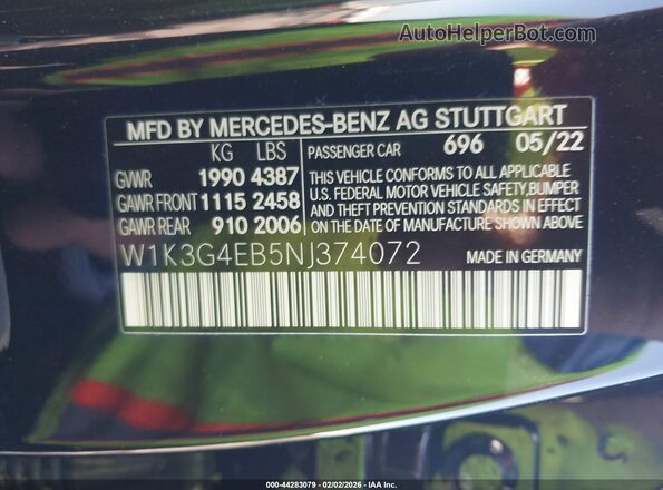W1K3G4EB5NJ374072 2022 MERCEDES-BENZ A 220 Black Widok komory silnika