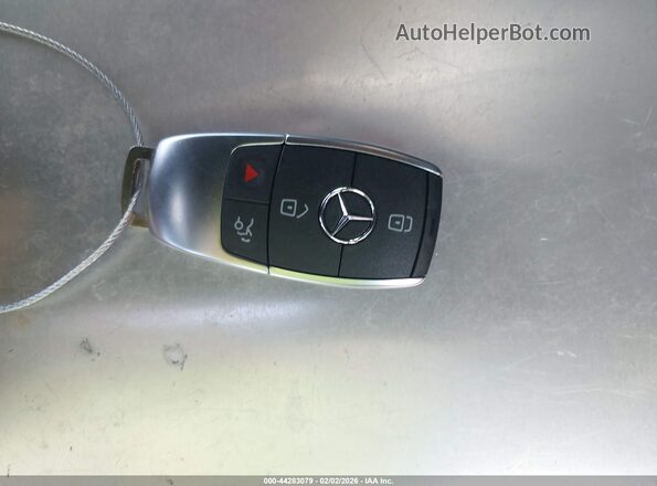 W1K3G4EB5NJ374072 2022 MERCEDES-BENZ A 220 Black Widok deski rozdzielczej