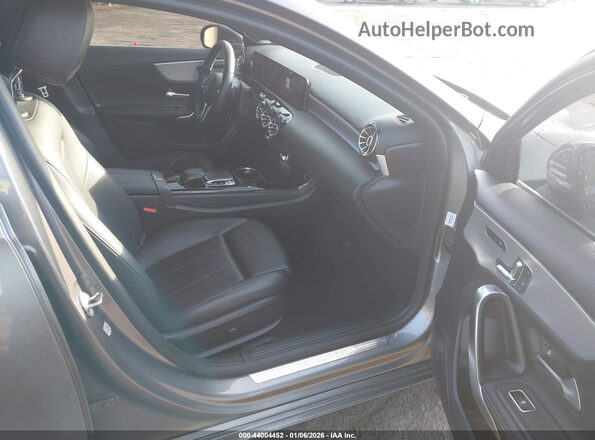 W1K3G4EB6LJ220127 2020 MERCEDES-BENZ A-CLASS Серый 