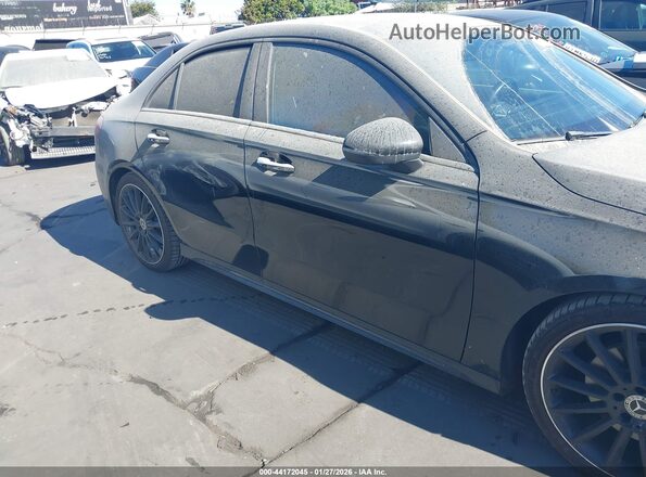 W1K3G4EB7NJ361890 2022 MERCEDES-BENZ A 220 Black უკანა სალონის ხედი