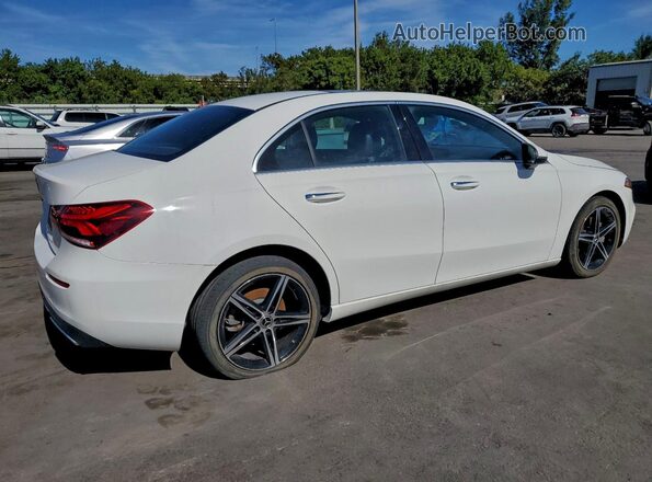 W1K3G4EB9LJ220817 2020 MERCEDES-BENZ A-CLASS White 