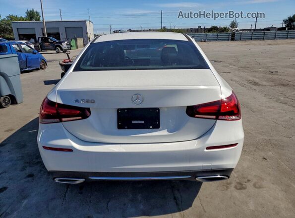 W1K3G4EB9LJ220817 2020 MERCEDES-BENZ A-CLASS White 