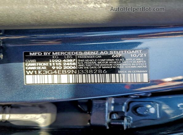 W1K3G4EB9NJ338286 2022 MERCEDES-BENZ A Teal Vista del compartimento del motor