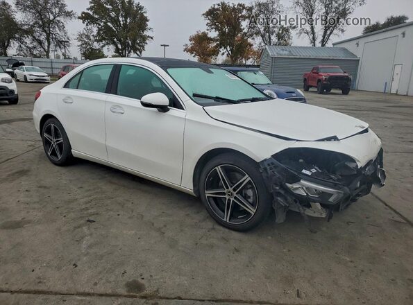 W1K3G4FB2MJ283452 2021 MERCEDES-BENZ A White Front right
