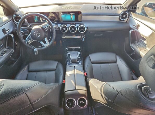 W1K3G4FB7LJ199125 2020 MERCEDES-BENZ A Black წინა პანელის ხედი
