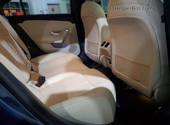 W1K3G4FBXMJ290424 2021 MERCEDES-BENZ A Blue უკანა სავარძლების ხედი