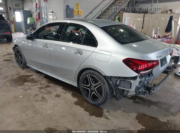 W1K3G4FBXNJ372932 2022 MERCEDES-BENZ A 220 Серый Задняя левая четверть
