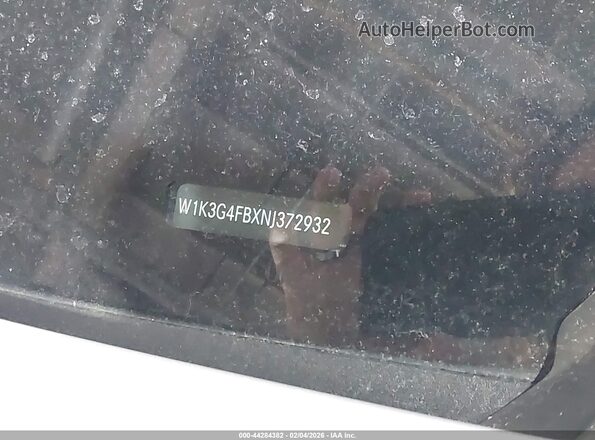 W1K3G4FBXNJ372932 2022 MERCEDES-BENZ A 220 Серый Вид подкапотного пространства