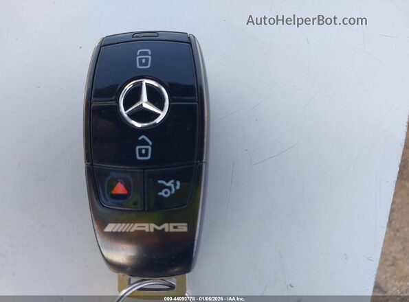 W1K3G5BB0MJ285387 2021 MERCEDES-BENZ AMG A 35 Black Widok deski rozdzielczej