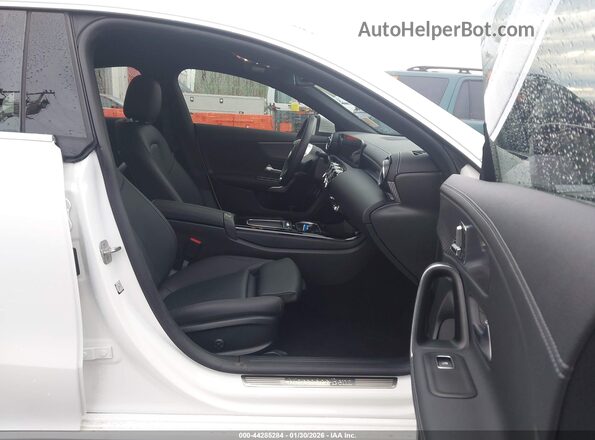 W1K5J4HB2SN504304 2025 MERCEDES-BENZ CLA-CLASS White 