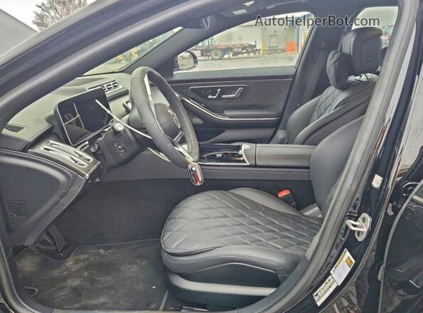 W1K6G6KB0SA337214 2025 MERCEDES-BENZ S Черный Вид салона спереди