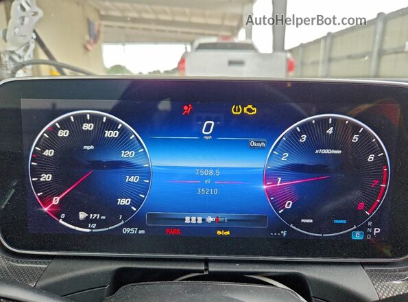 W1KAF4GB9PR069573 2023 MERCEDES-BENZ C Серебряный 