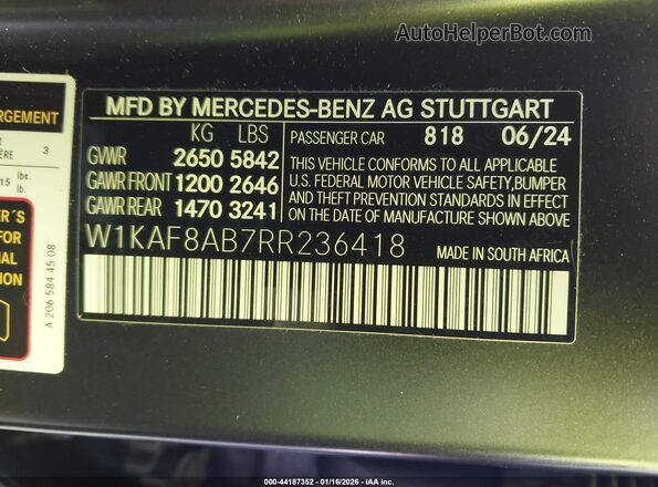 W1KAF8AB7RR236418 2024 MERCEDES-BENZ AMG C 63 Black ძრავის განყოფილების ხედი