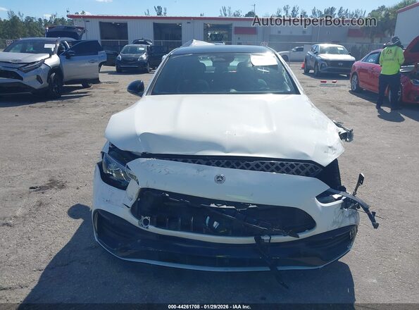 W1KAF8HB4PR125733 2023 MERCEDES-BENZ AMG C 43 White ხელსაწყოთა პანელის ხედი