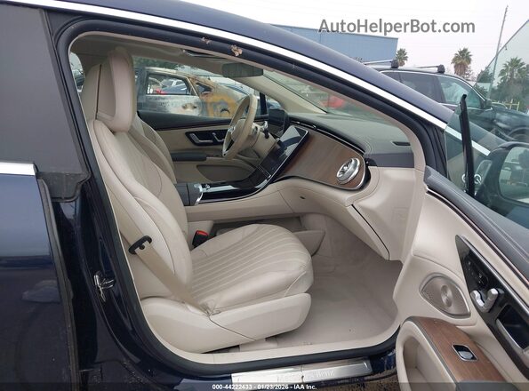 W1KCG2DB4NA004799 2022 MERCEDES-BENZ EQS 450+ Black Vista interior delantera