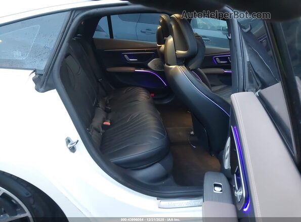 W1KCG4EB3NA001659 2022 MERCEDES-BENZ EQS 580 White Widok naklejki z numerem VIN