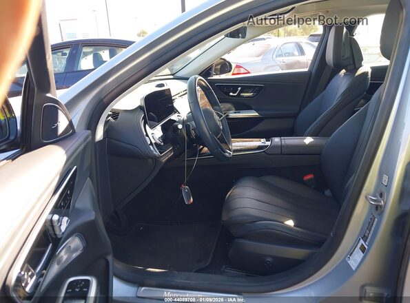 W1KLF4HB1RA059886 2024 MERCEDES-BENZ E-CLASS Silver წინა სალონის ხედი