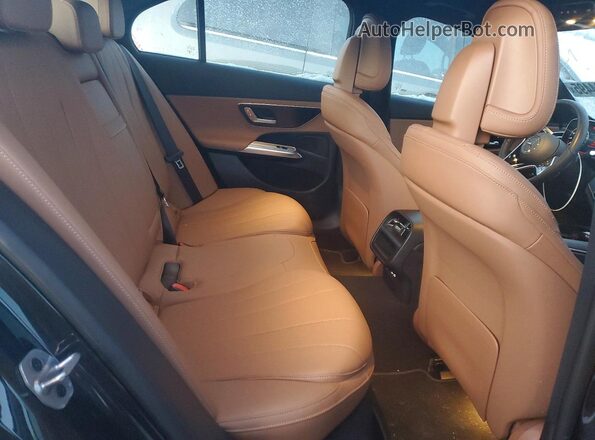 W1KLF4HB3SA095715 2025 MERCEDES-BENZ E Black Widok tylnych siedzeń