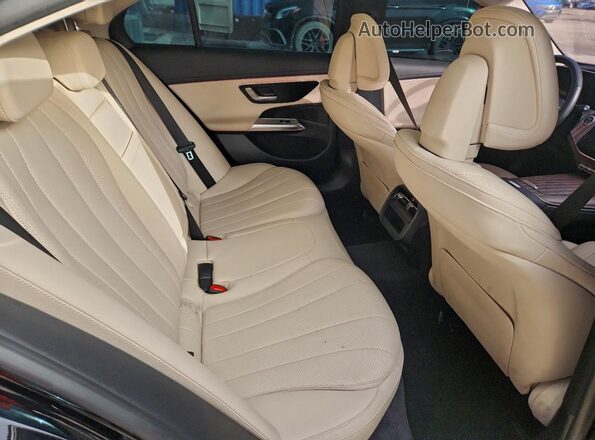 W1KLF4HB8SA117854 2025 MERCEDES-BENZ E Black Rear seats view