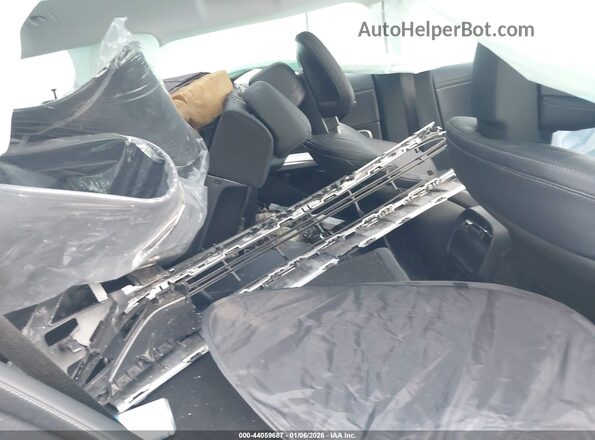 W1KLH6FB1SA163454 2025 MERCEDES-BENZ E-CLASS Silver Widok naklejki z numerem VIN