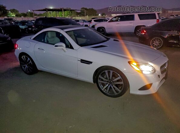 W1KPK3JA8LF169983 2020 MERCEDES-BENZ SLC White Przód prawy