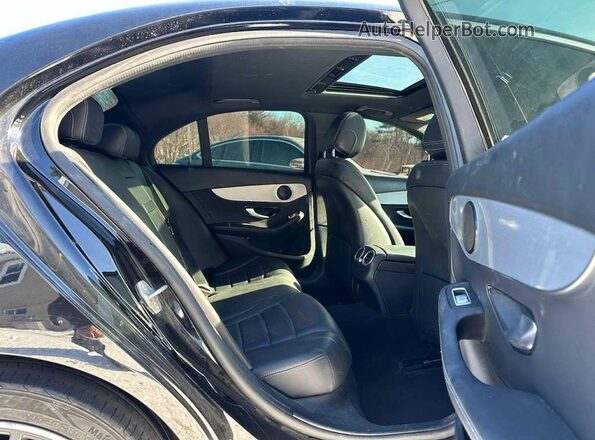 W1KWF8DB3MR624031 2021 MERCEDES-BENZ C Black Widok tylnych siedzeń