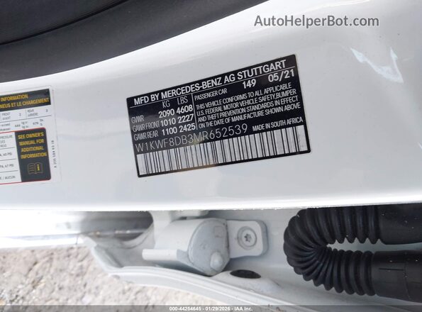 W1KWF8DB3MR652539 2021 MERCEDES-BENZ C-CLASS White Вид підкапотного простору