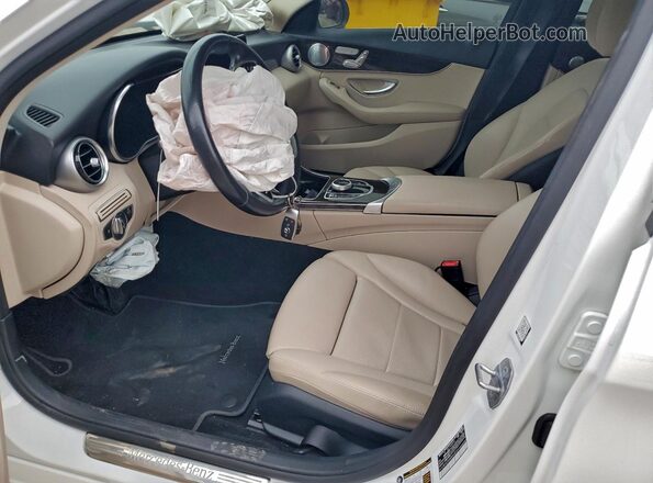 W1KWF8DB4MR648564 2021 MERCEDES-BENZ C White Vista interior delantera