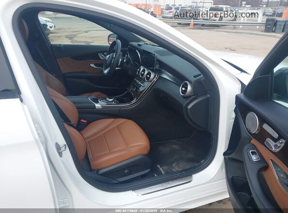 W1KWF8DB5MR605674 2021 MERCEDES-BENZ C-CLASS White Widok wnętrza z przodu