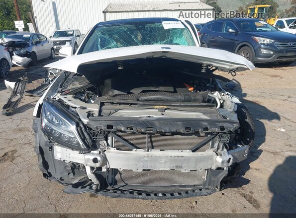 W1KWF8DB5MR647178 2021 MERCEDES-BENZ C-CLASS White Vista interior trasera