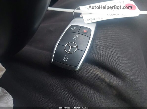 W1KWF8EB7MR634267 2021 MERCEDES-BENZ C-CLASS Gray Вид панелі приладів
