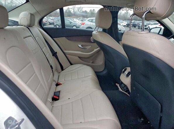 W1KWF8EB9MR644623 2021 MERCEDES-BENZ C Белый Вид задних сидений