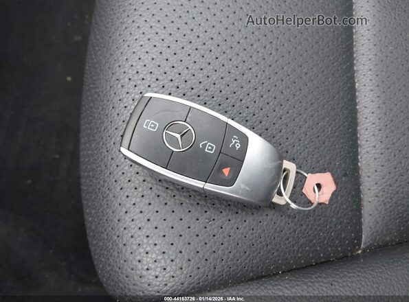 W1KWF8EBXMR606446 2021 MERCEDES-BENZ C Gray Widok deski rozdzielczej