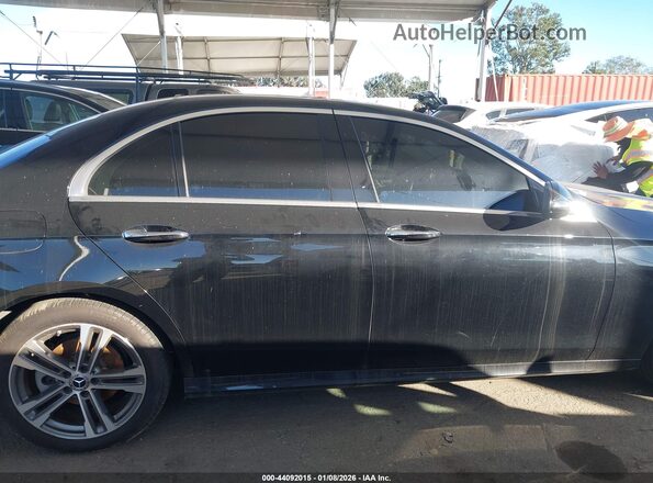 W1KZF8DB0NB080398 2022 MERCEDES-BENZ E-CLASS Черный Вид щитка приборов