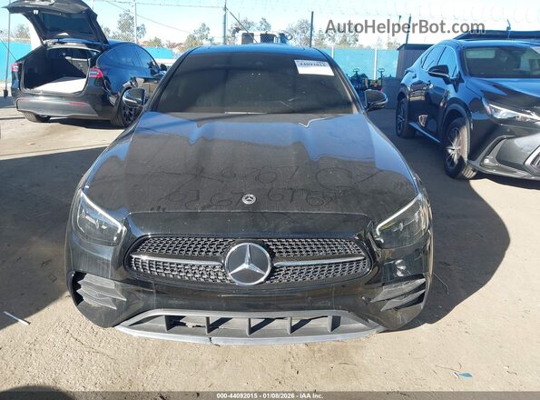 W1KZF8DB0NB080398 2022 MERCEDES-BENZ E-CLASS Черный Вид панели приборов
